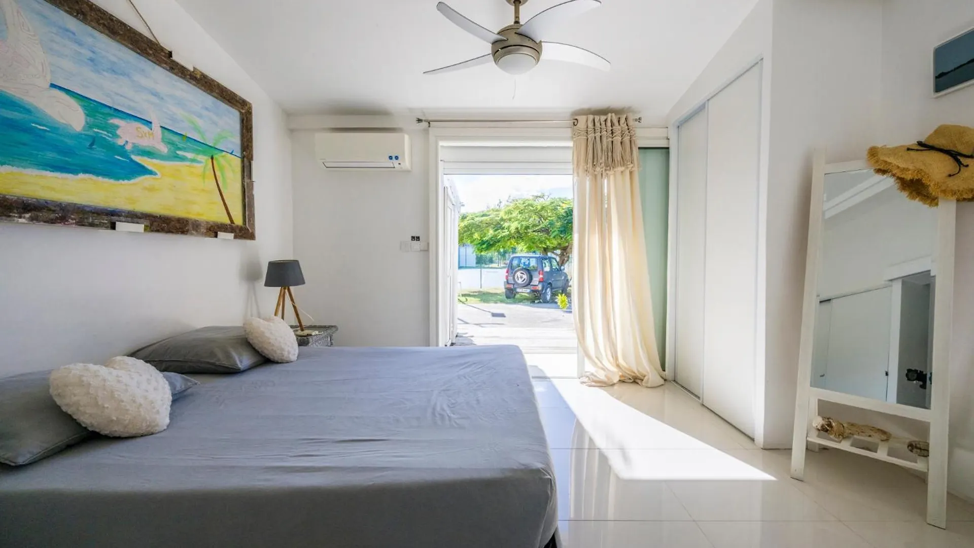 Ma Cabane Sur La Plage Marigot
